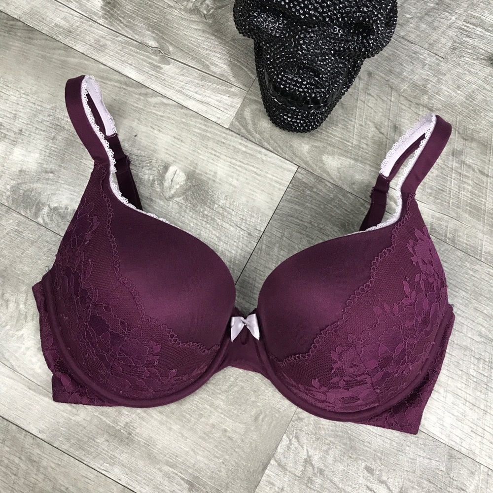 Victoria’s Secret body perfect shape bra